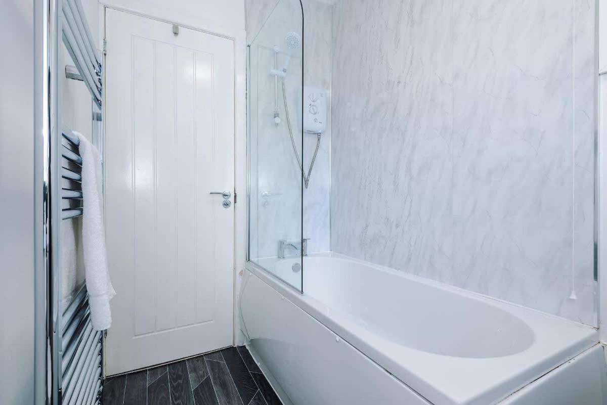 Manchester - Terraced Cottage Екстериор снимка