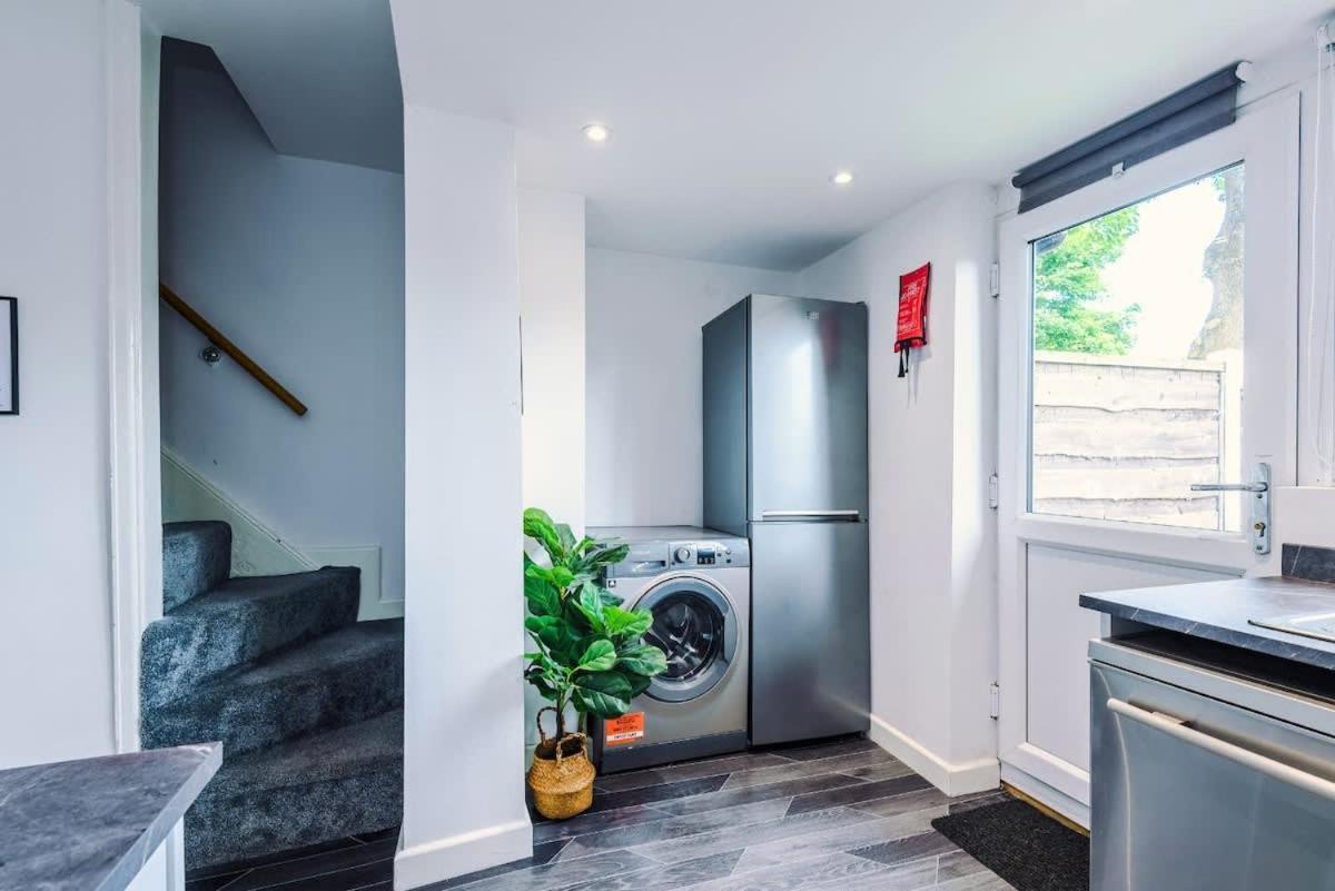 Manchester - Terraced Cottage Екстериор снимка